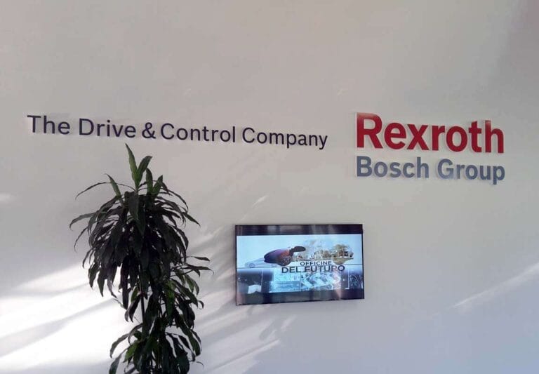 Loghi in polistirolo 3d personalizzati per showroom Bosch Rexroth - progetto versione Prestige