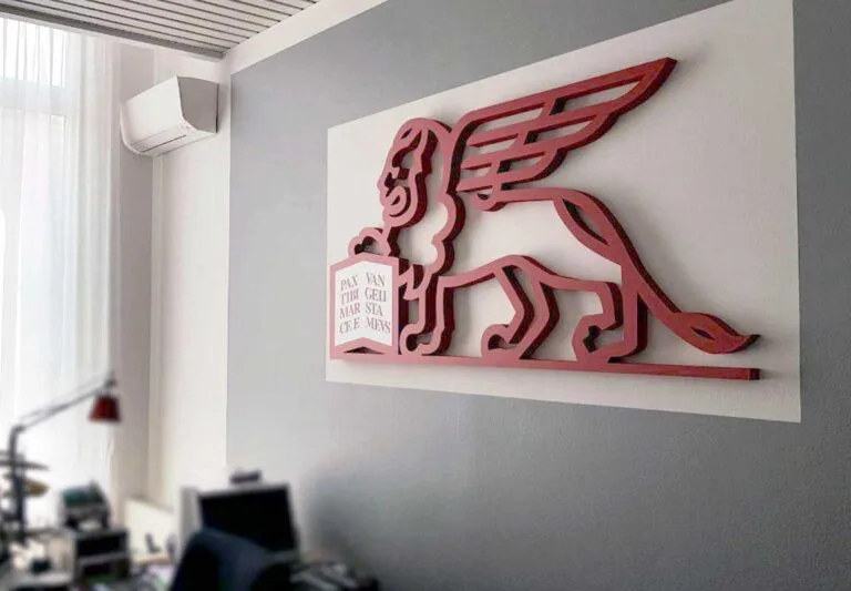 Logo in polistirolo 3D personalizzato per assicurazioni Generali - progetto versione Prestige Plus