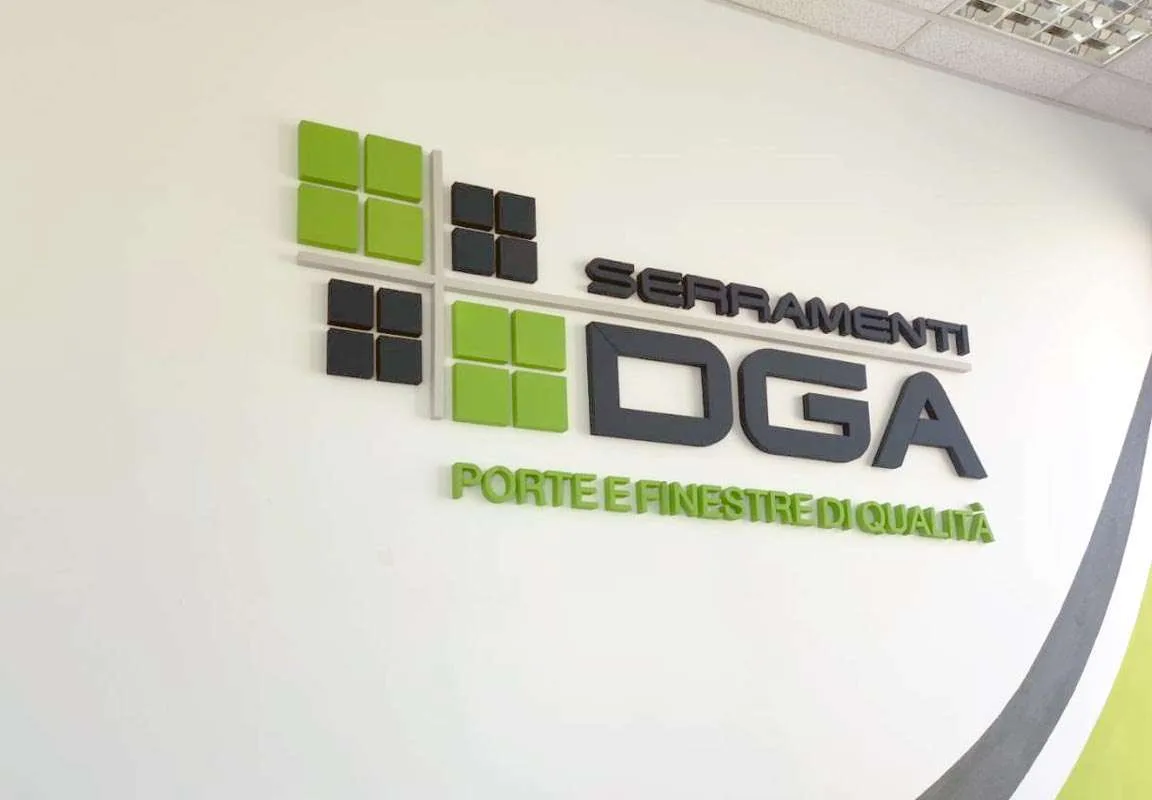 Scritta in polistirolo 3d personalizzata per DGA Serramenti - progetto versione Premium