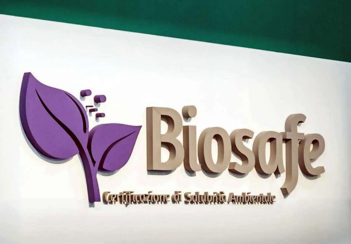 Logo + Scritte 3D Smart L su parete congresso